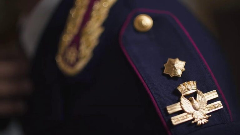 Divisa Polizia Stradale: Ottimizzazione e Concisione