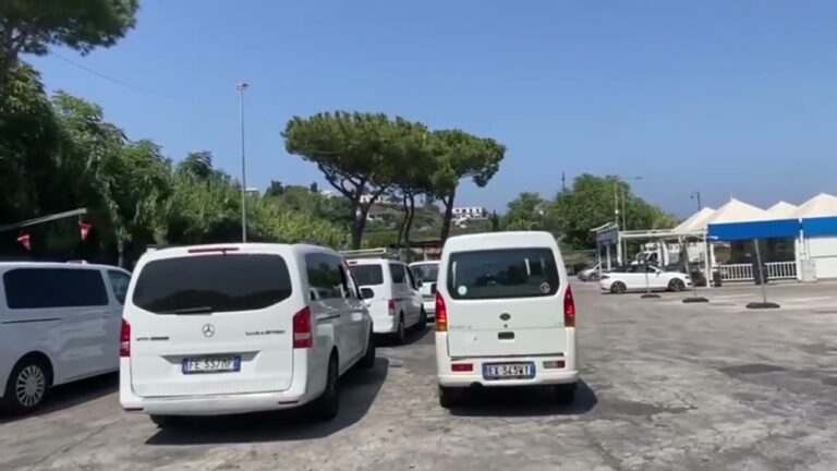 Tariffe Taxi a Ischia: Guida Completa