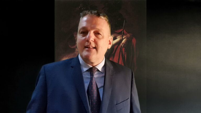 Caravaggio e San Giovanni Battista: Un Capolavoro alla Galleria Borghese